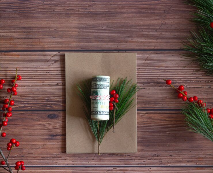 Femmeguru saving for the holidays