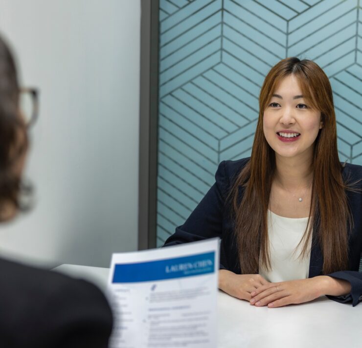 Femmeguru Looking for a job
