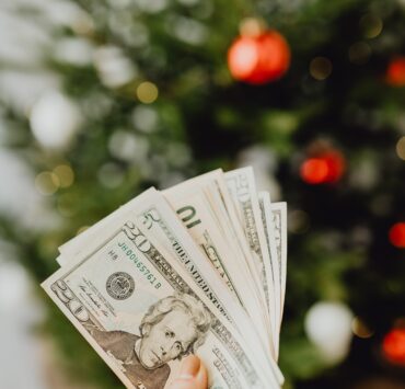 FEMMEGURU SAVE money during the holiday season